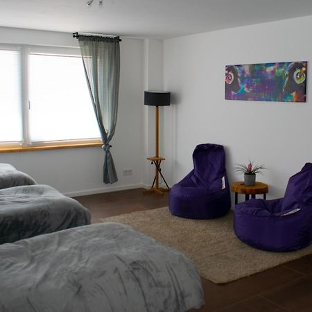 Ferienwohnung Unique Flat Düsseldorf Zimmer foto